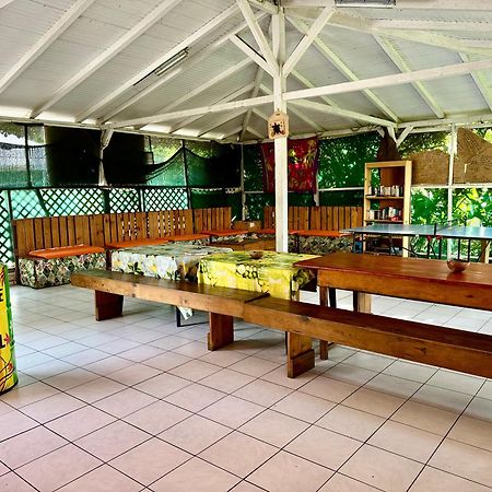 Auberge K-Wan Hostel - Proche Plages Deshaies Eksteriør billede