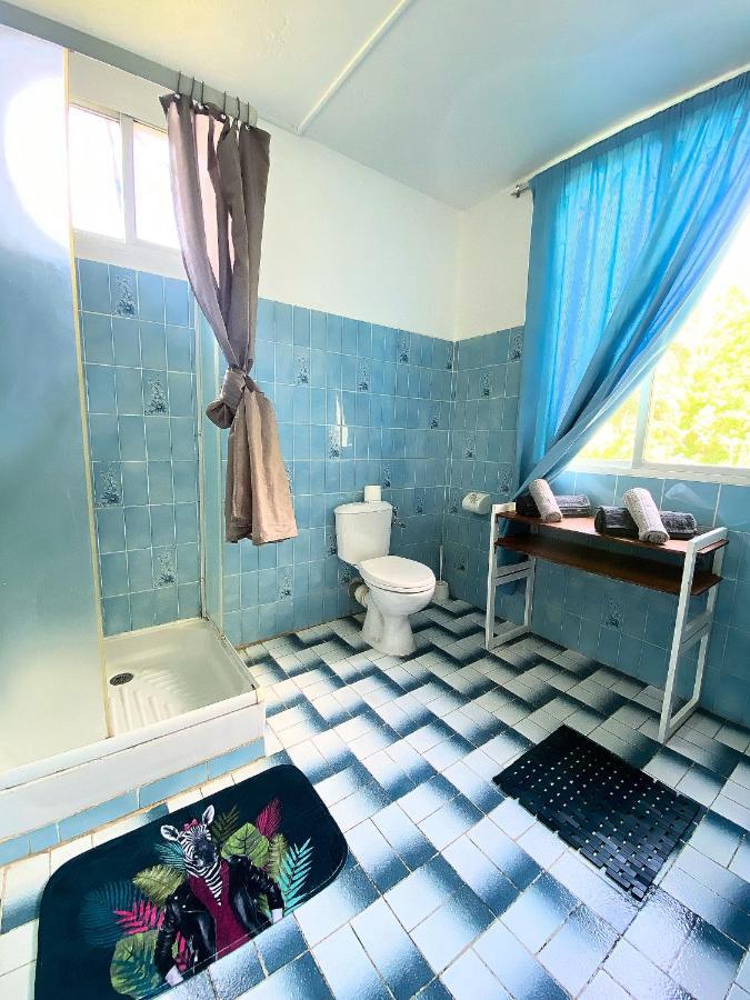 Auberge K-Wan Hostel - Proche Plages Deshaies Eksteriør billede